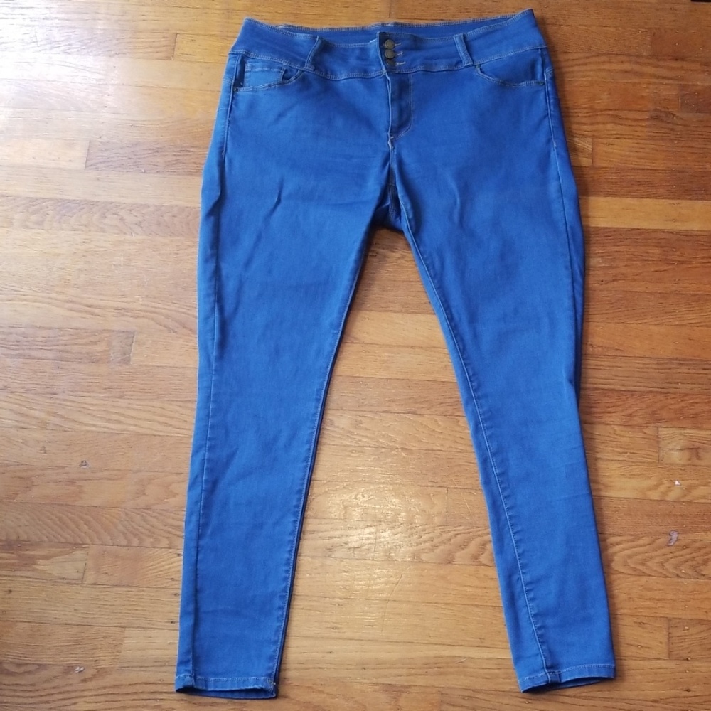 Butt, I Love You! Skinny jeans, size 18